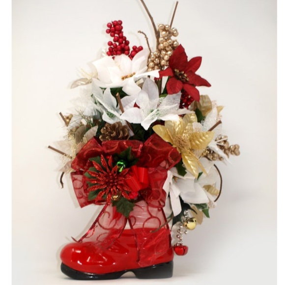 Holiday Vintage Santa Boot Floral Arrangement Centerpiece, Poinsettia Flowers - Picture 3 of 10